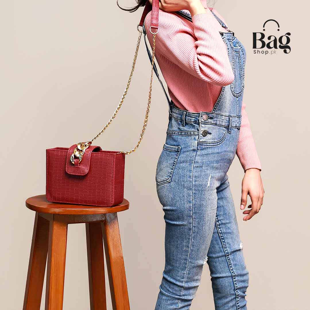 Modus Crossbody Bag Maroon