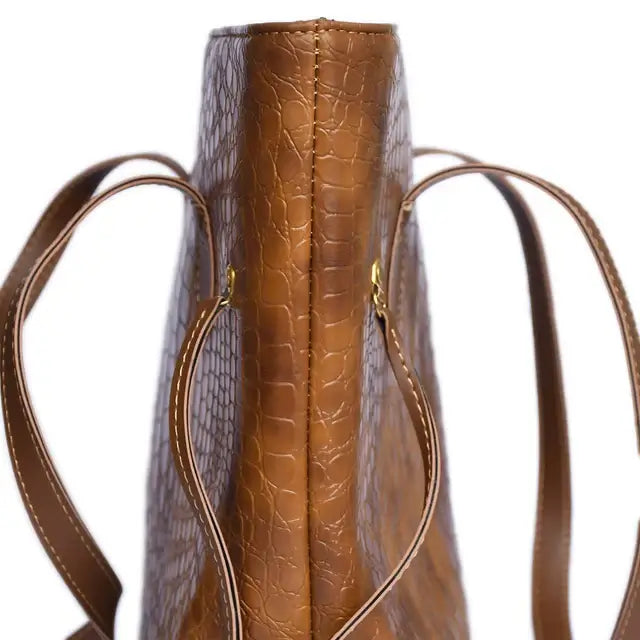 Croc Criss Tote Bag Caramel